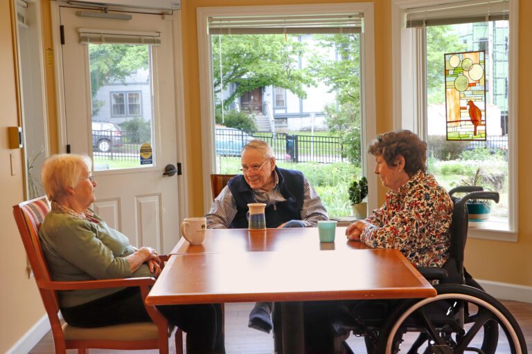 Assisted Living vs. Independent Living: What’s the Difference?
